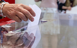 Trwa cisza wyborcza i referendalna. Polacy wybierają dziś posłów i senatorów